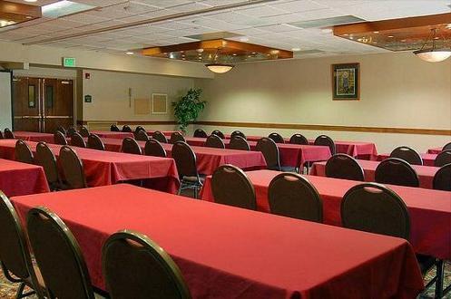 Plaza Hotel Denver Central Зручності фото
